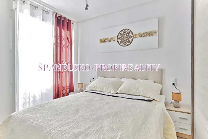 Prodej bytu 3+1, Torrevieja, Španělsko, 100 m2