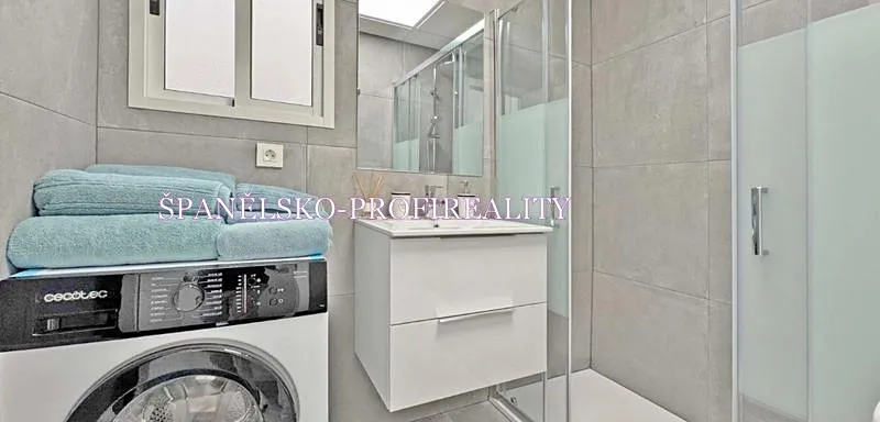 Prodej bytu 3+kk, Torrevieja, Španělsko, 75 m2