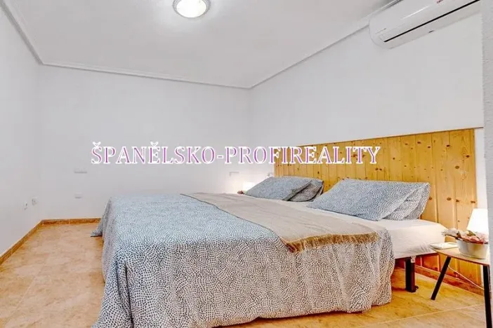 Prodej bytu 2+kk, Torrevieja, Španělsko, 48 m2