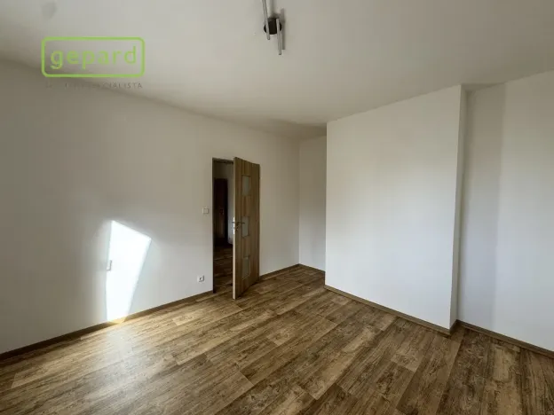 Pronájem bytu 1+1, Sokolov, Křížová, 39 m2