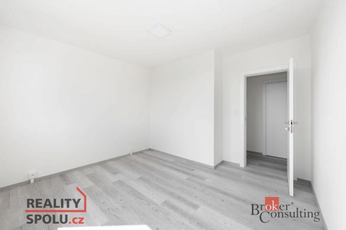 Pronájem bytu 3+1, Praha - Troja, Glowackého, 76 m2