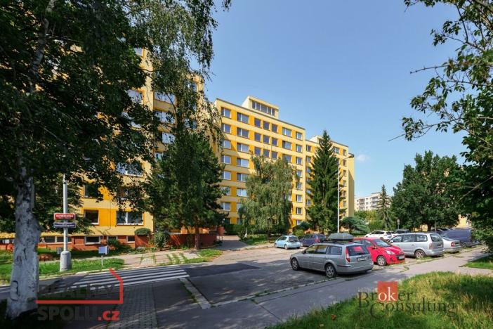 Pronájem bytu 3+1, Praha - Troja, Glowackého, 76 m2