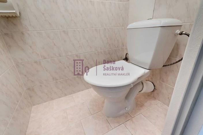 Pronájem bytu 2+1, Jindřichův Hradec, sídliště U Nádraží, 48 m2