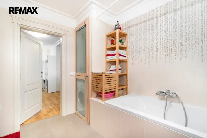 Pronájem bytu 3+kk, Karlovy Vary, Moskevská, 75 m2