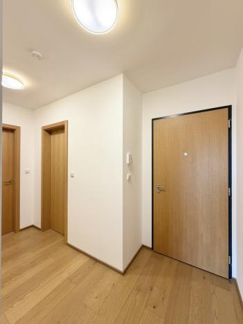 Pronájem bytu 2+kk, Liberec - Liberec I-Staré Město, Vítězná, 56 m2