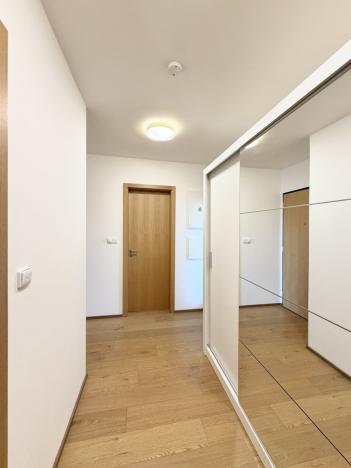 Pronájem bytu 2+kk, Liberec - Liberec I-Staré Město, Vítězná, 56 m2