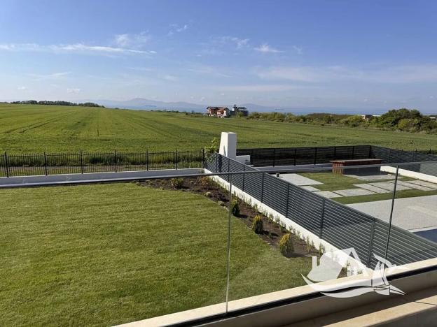 Prodej rodinného domu, Pomorie, Bulharsko, 196 m2