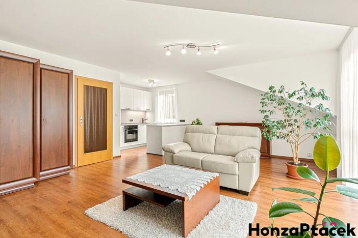 Prodej rodinného domu, Praha - Kyje, Broumarská, 187 m2