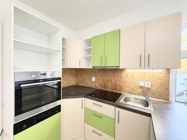 Pronájem bytu 2+1, Liberec - Liberec II-Nové Město, U Věže, 60 m2