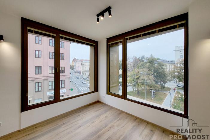 Pronájem bytu 2+kk, Brno - Veveří, Slovákova, 54 m2