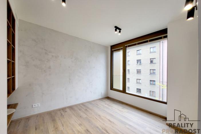 Pronájem bytu 2+kk, Brno - Veveří, Slovákova, 54 m2