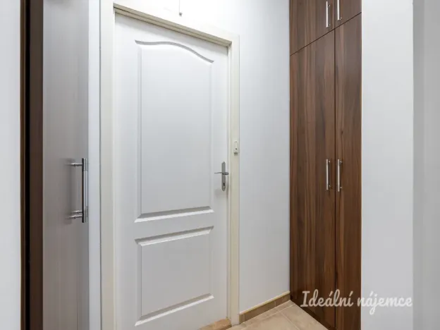 Pronájem bytu 3+1, Praha - Hlubočepy, Lamačova, 70 m2