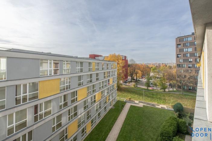 Pronájem bytu 2+kk, Praha, Zubrnická, 56 m2