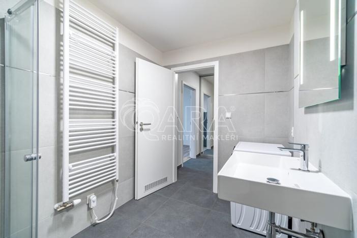 Pronájem bytu 1+kk, Kralupy nad Vltavou, S. K. Neumanna, 33 m2