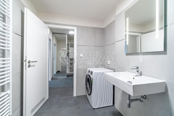 Pronájem bytu 1+kk, Kralupy nad Vltavou, S. K. Neumanna, 33 m2