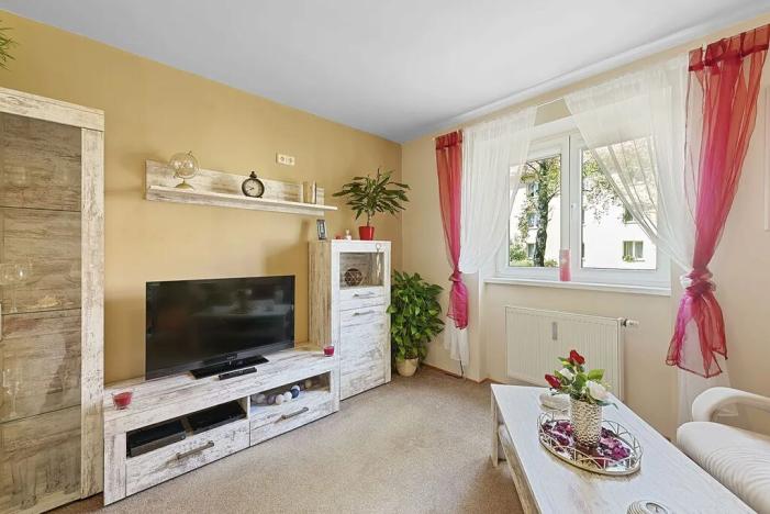 Pronájem bytu 1+1, Kladno, Vodárenská, 30 m2