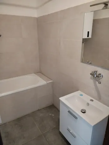 Pronájem bytu 2+kk, Pardubice, Nerudova, 50 m2