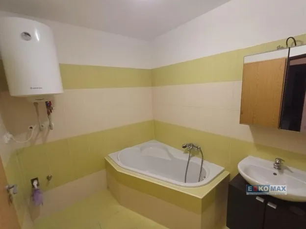 Pronájem bytu 2+kk, Břeclav, Kpt. Jaroše, 75 m2