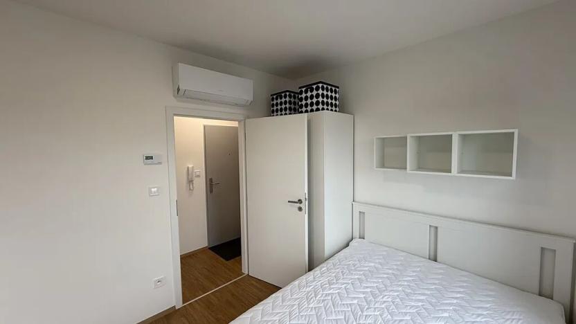 Pronájem bytu 1+kk, Přerov, Čechova, 32 m2