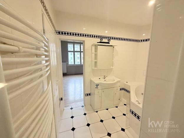 Pronájem bytu 4+1, Plzeň, náměstí Českých bratří, 156 m2