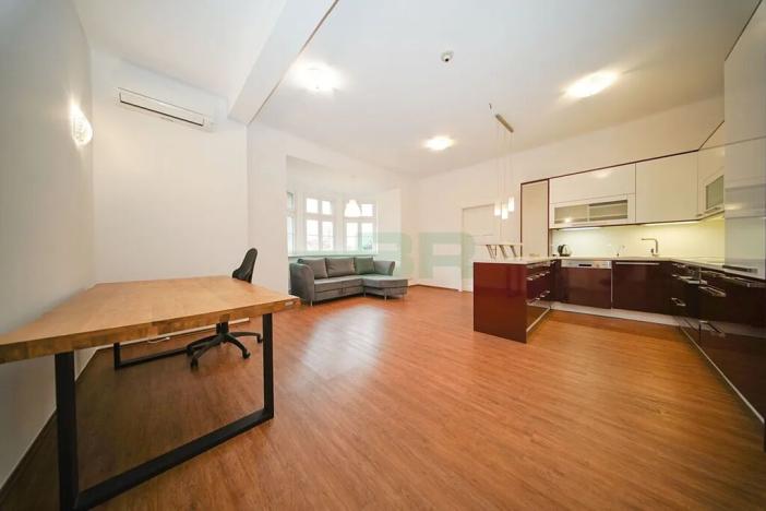 Pronájem bytu 4+kk, Praha - Vinohrady, 104 m2