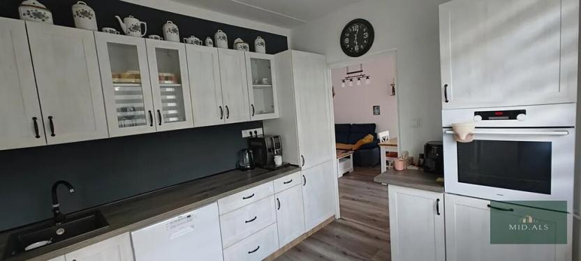 Prodej bytu 4+1, Stráž, 83 m2