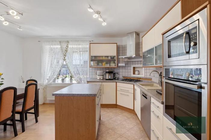 Prodej rodinného domu, Nevřeň, 200 m2