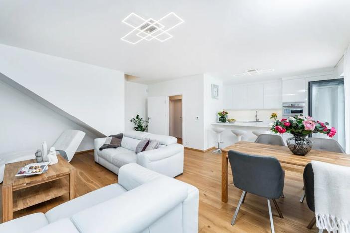 Pronájem rodinného domu, Přezletice, Školní, 120 m2