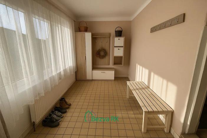 Prodej rodinného domu, Králův Dvůr, Pod Hájem, 270 m2