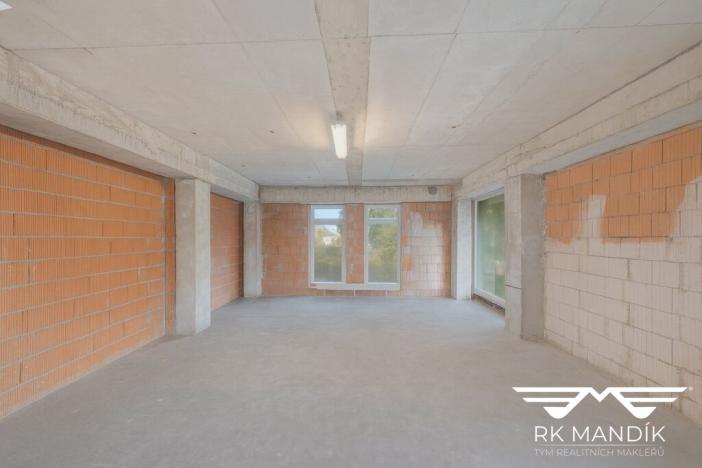 Prodej obchodního prostoru, Odolena Voda, K Cukrovaru, 90 m2