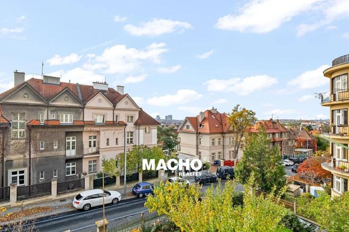 Pronájem bytu 1+kk, Praha - Vinohrady, Hradešínská, 37 m2