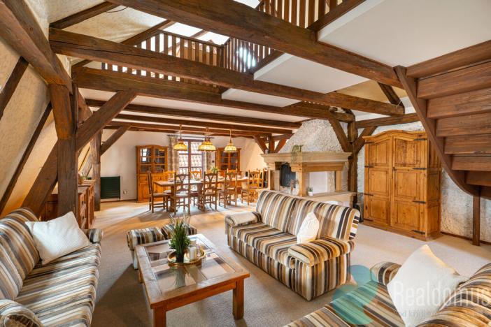 Prodej atypického bytu, Praha, Malostranské náměstí, 270 m2