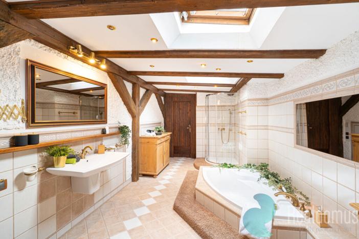 Prodej atypického bytu, Praha, Malostranské náměstí, 270 m2