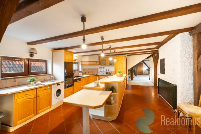 Prodej atypického bytu, Praha, Malostranské náměstí, 270 m2