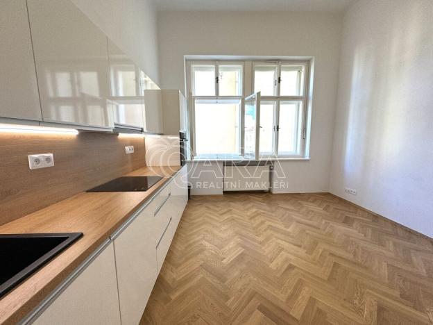 Pronájem kanceláře, Praha, Revoluční, 125 m2