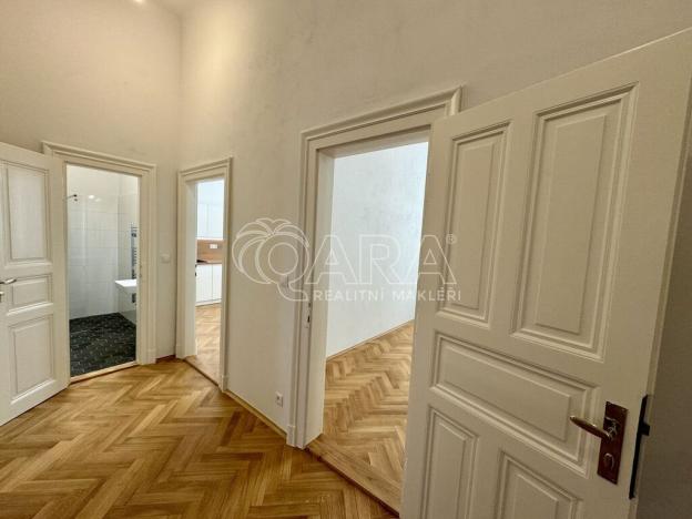 Pronájem kanceláře, Praha, Revoluční, 125 m2