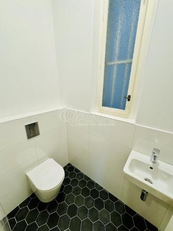 Pronájem kanceláře, Praha, Revoluční, 125 m2