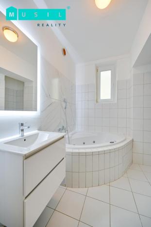 Pronájem bytu 3+1, Olomouc, Bezručova, 119 m2