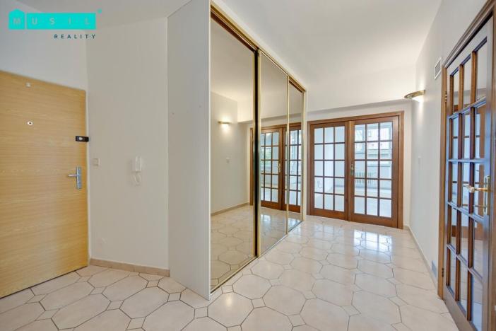 Pronájem bytu 3+1, Olomouc, Bezručova, 119 m2