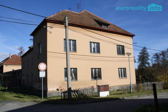 Prodej činžovního domu, Klatovy - Luby, 550 m2