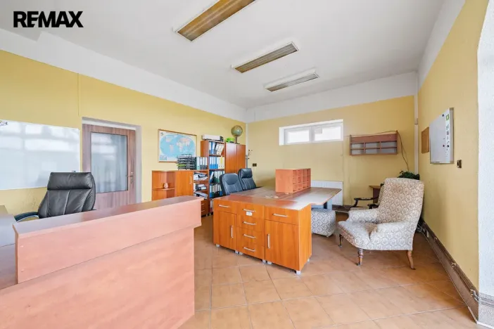 Prodej výrobních prostor, Skorošice, 1220 m2