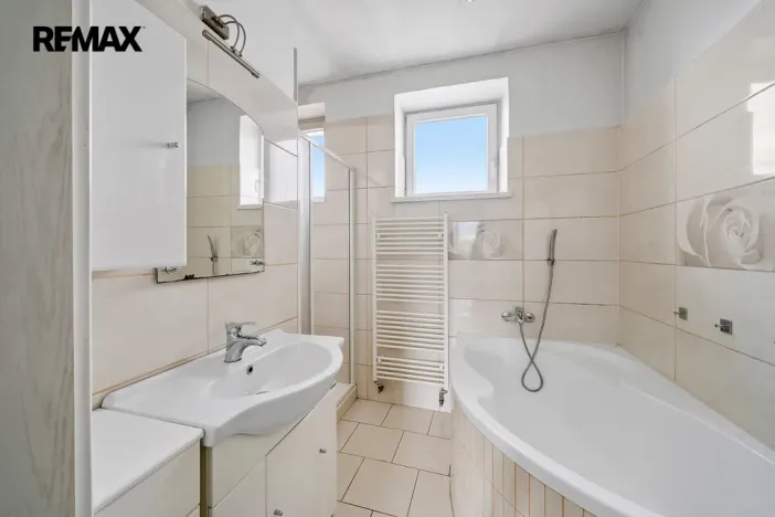Prodej výrobních prostor, Skorošice, 1220 m2