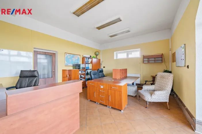 Prodej vícegeneračního domu, Skorošice, 1220 m2