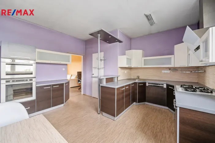 Prodej vícegeneračního domu, Skorošice, 1220 m2