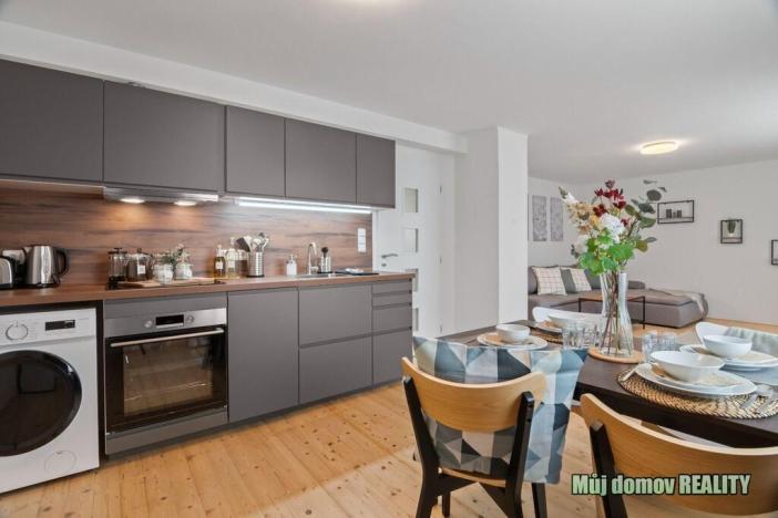 Pronájem bytu 2+kk, Praha - Čimice, Libčická, 55 m2