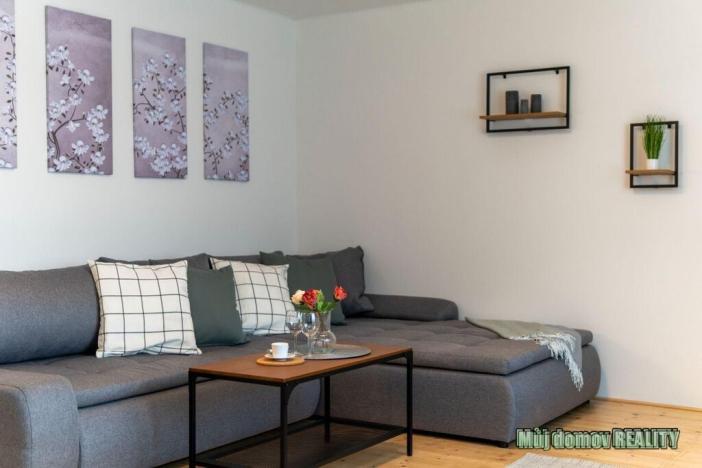 Pronájem bytu 2+kk, Praha - Čimice, Libčická, 55 m2