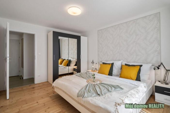 Pronájem bytu 2+kk, Praha - Čimice, Libčická, 55 m2