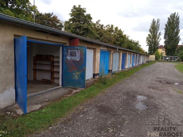 Prodej garáže, Pardubice, Demokratické Mládeže, 18 m2