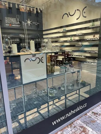 Pronájem obchodního prostoru, Praha - Karlín, Šaldova, 57 m2