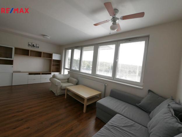 Pronájem bytu 1+kk, Praha - Hostavice, U Hostavického potoka, 43 m2